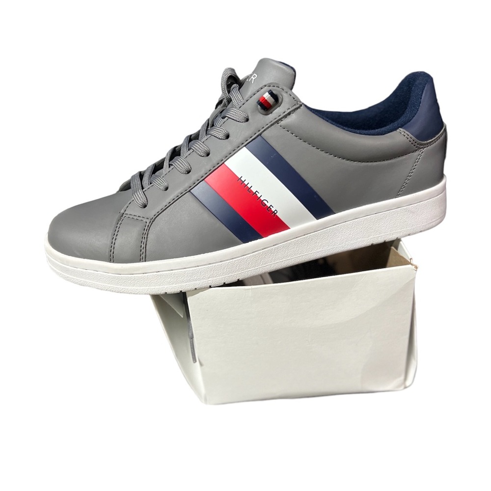 Tommy Hilfiger Sole Lace-Up Lectern Sneakers
